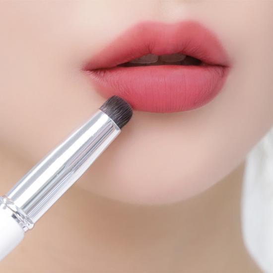 Olive Young 連線 |  Fillimilli Lip Brush 932