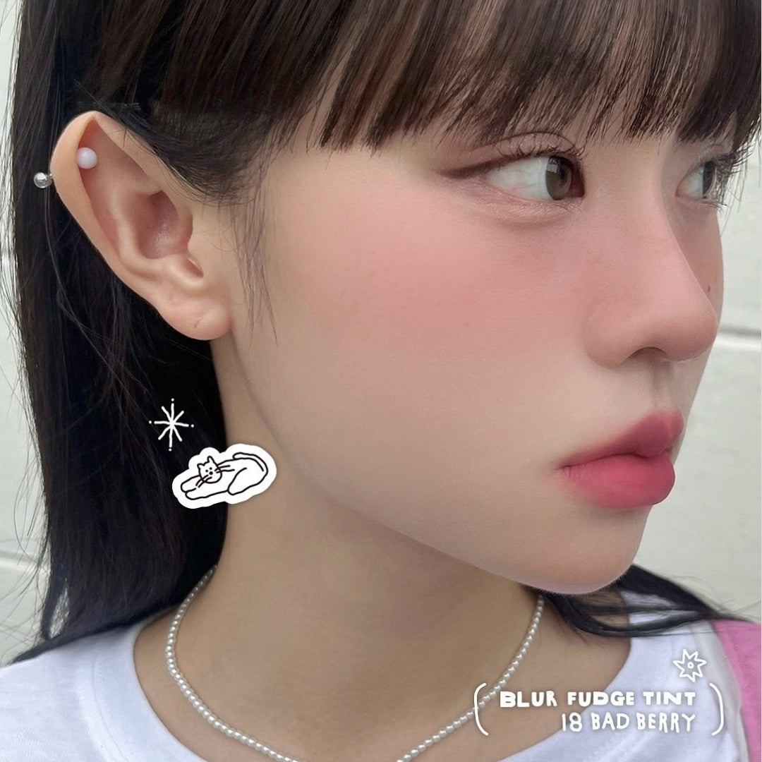 現貨 本月優惠! | Romand x INAPSQUARE Blur Fudge Tint 絲絨霧泥唇釉 18 Bad Berry